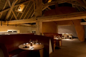 Agence Jouin Manku 3897-®HeleneHilaire Brasserie Les Haras (Copier)