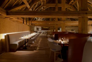 Agence Jouin Manku 3905-®HeleneHilaire Brasserie Les Haras (Copier)